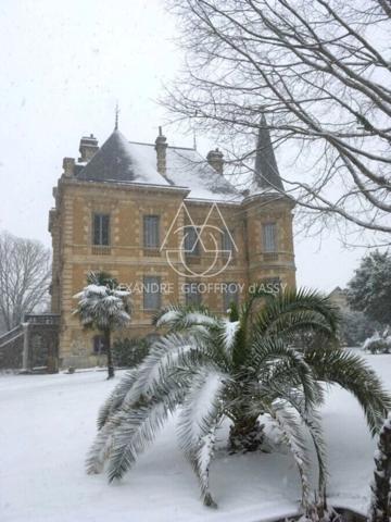 Château 19ème d'environ 1000 m² habitables