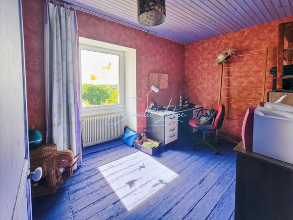 Riec sur Belon - Maison bourgeoise, 4 niveaux, centre bourg, jardin clos avec puits, près de 250m2! Unique!!