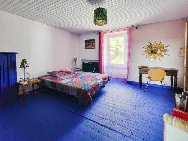 Riec sur Belon - Maison bourgeoise, 4 niveaux, centre bourg, jardin clos avec puits, près de 250m2! Unique!!