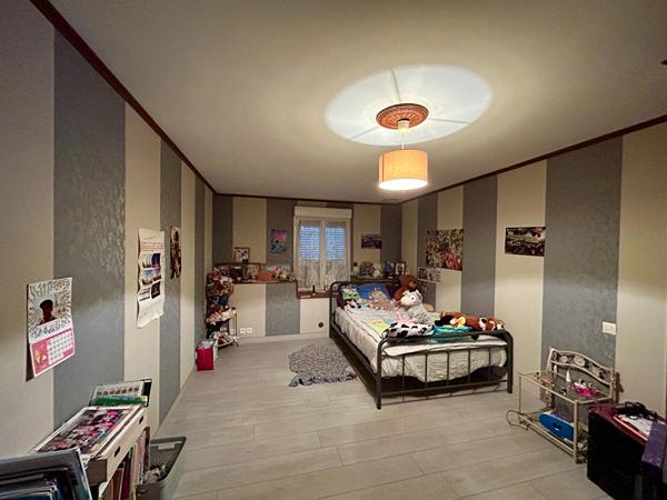 Maison La Creche 7 pièce(s) 195.05 m2, La creche 79260
