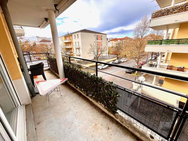 APPARTEMENT F3 METZ SABLON CAVE, BALCONS, STATIONNEMENT