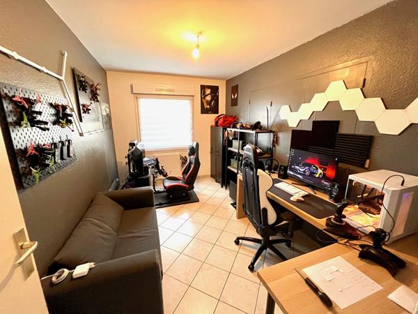 APPARTEMENT F3 METZ SABLON CAVE, BALCONS, STATIONNEMENT