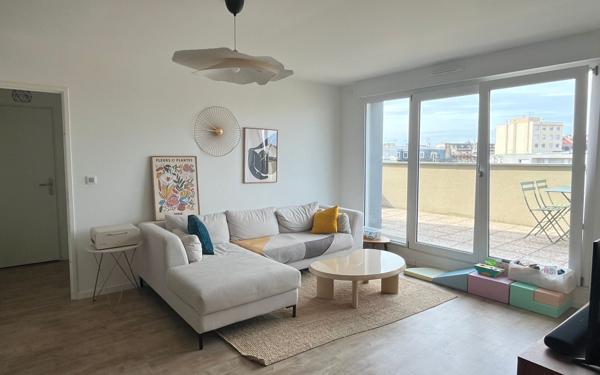 Appartement à louer    5 pièces •  Reims