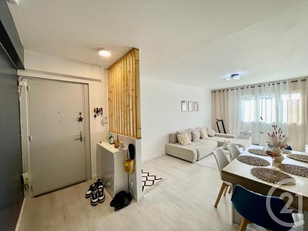 Appartement T3 à vendre  3 pièces - 65,07 m2 ST PRIEST - 69