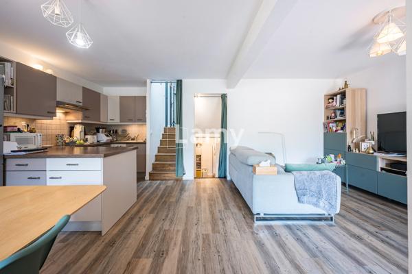 Appartement avec 2 terrasses, box et cave
