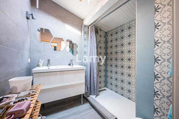 Appartement avec 2 terrasses, box et cave