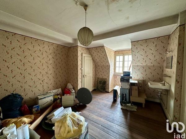 Maison 7 pièces de 320 m² à Schirmeck (67130)