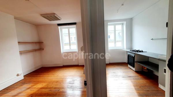 Maison à vendre de 182m² 9 pièces, à Compiègne (60)