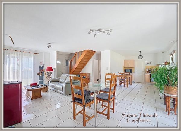 Dept Indre-et-Loire (37), à vendre Savigné-sur-Lathan, maison 5 pièces 106 m2