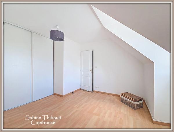 Dept Indre-et-Loire (37), à vendre Savigné-sur-Lathan, maison 5 pièces 106 m2