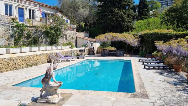 Villa de 11 pièces