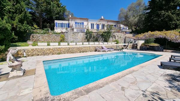 Villa de 11 pièces
