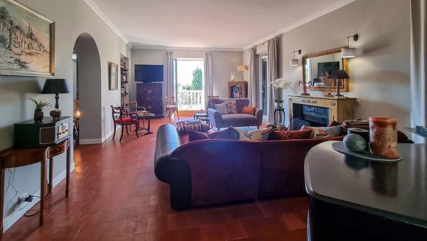Villa de 11 pièces
