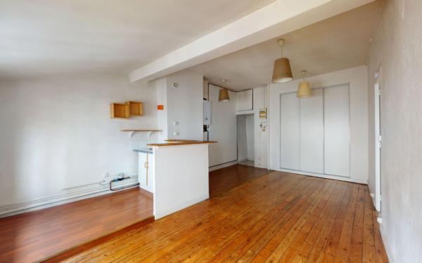 Appartement à vendre    2 pièces • 46,71 m2 Lyon 4