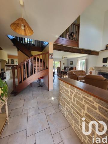 Maison de village 6 pièces de 139 m² à Péaule (56130)