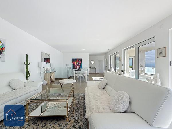 Maison Contemporaine 4 Suites Vue Panoramique Léman & Mont-Blanc Piscine Terrasse Jardin Double Garage Grilly 01220