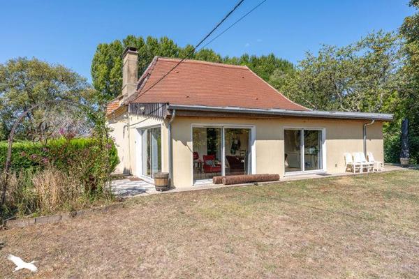 Maison à vendre |  Saint-Pierre-d'Eyraud |  4 pièces | 117 m²