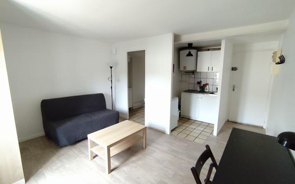 Appartement à louer    1 pièce •  Varreddes