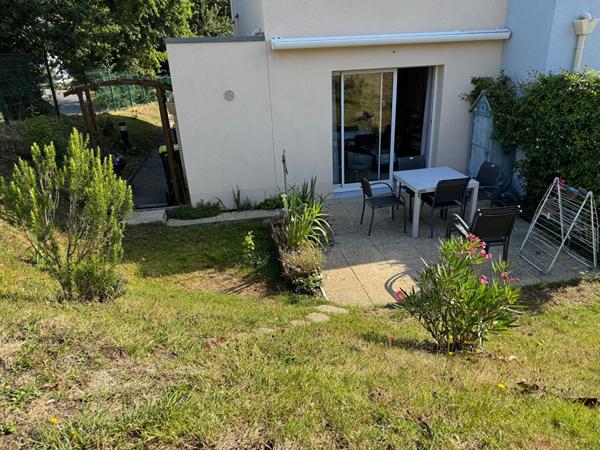 À vendre ! Appartement T3 en rez-de-jardin au coeur d'Ambon