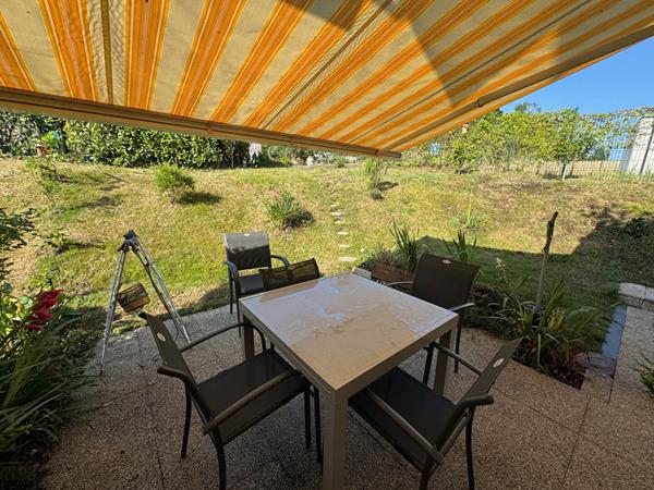 À vendre ! Appartement T3 en rez-de-jardin au coeur d'Ambon