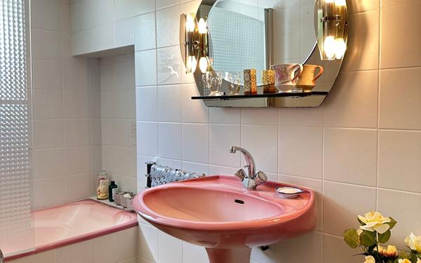 Maison à vendre    2 pièces •  Échillais