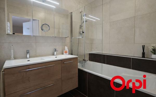 Appartement à vendre    4 pièces • 88,08 m2 Saint-Genis-Laval