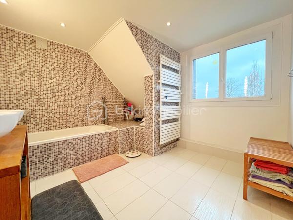 Maison traditionnelle de 147,20 m²