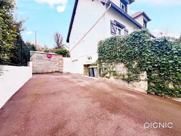 Maison traditionnelle de 147,20 m²