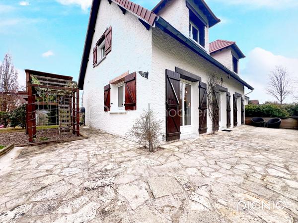 Maison traditionnelle de 147,20 m²