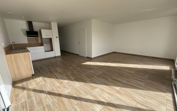 Maison à vendre    3 pièces •  La Crèche