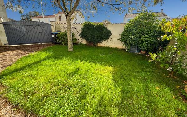 Maison à vendre    5 pièces •  Clavette