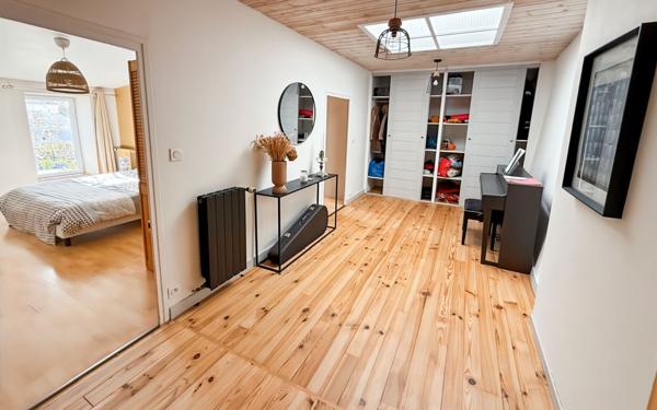 Maison à vendre    5 pièces •  Clavette