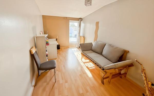 Maison à vendre    5 pièces •  Clavette