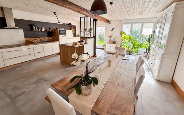 Maison à vendre    5 pièces •  Clavette