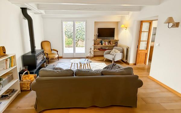 Maison à vendre    5 pièces •  Clavette