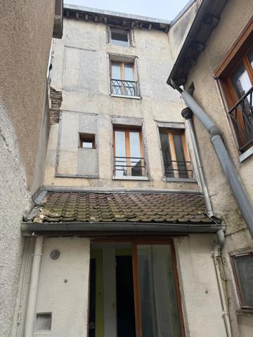 Immeuble de rapport à Troyes 1h20 de Paris