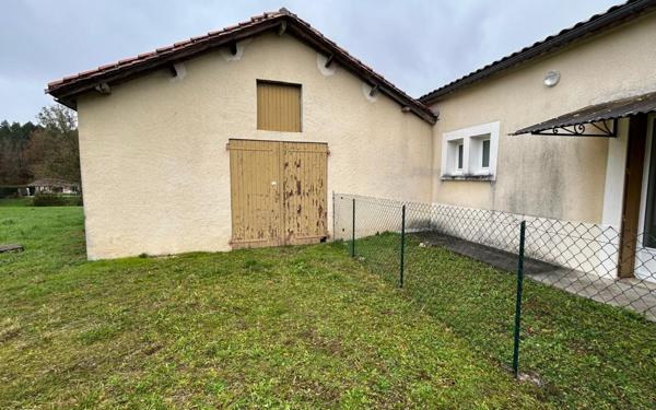 Maison à louer    3 pièces •  Sainte-Marie-de-Chignac