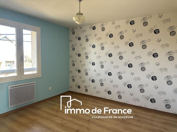 Plain-pied de 119 m², 4 chambres, bureau, 2 garages sur terrain de 1013 m²