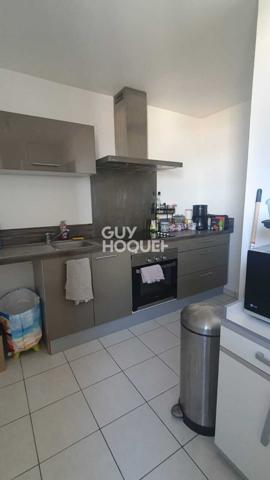 HENRIVILLE - APPARTEMENT DE TYPE 3 D'ENVIRON 78M² À PROXIMITÉ DU CENTRE-VILLE