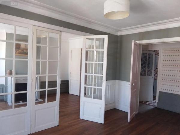 Location - Appartement Soissons 02200 3 pièces 99 m 2