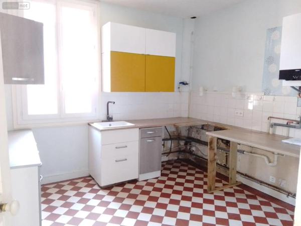 Location - Appartement Soissons 02200 3 pièces 99 m 2