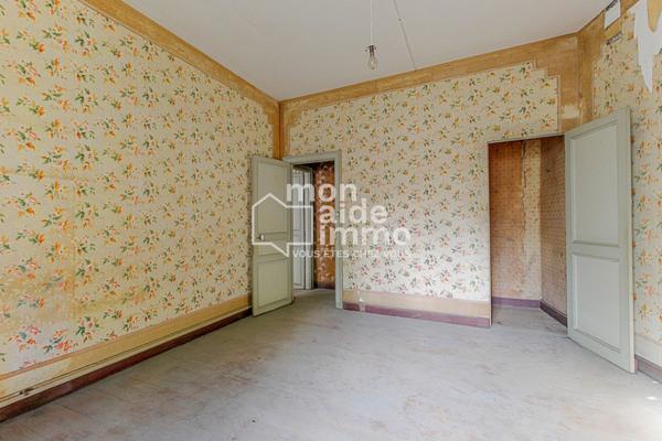 Maison de ville à diviser 137m2 -6 pièces-