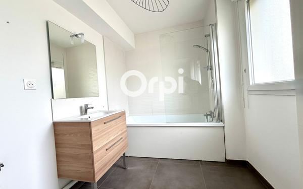 Appartement à vendre    4 pièces •  Wimille