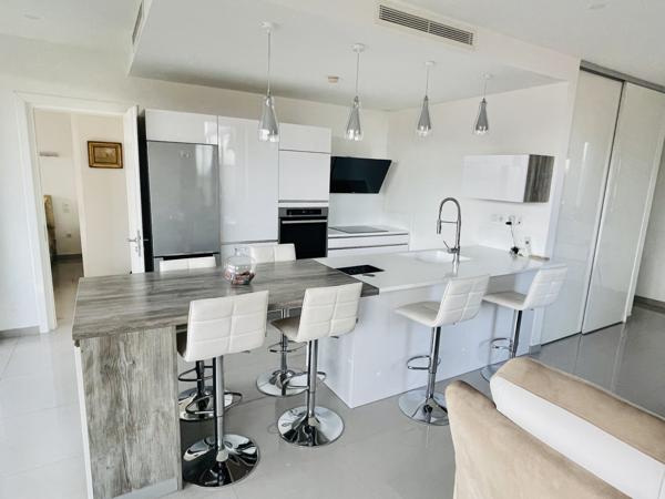 APPARTEMENT D’EXCEPTION À MANDELIEU-LA-NAPOULE (SECTEUR DU COTTAGE)