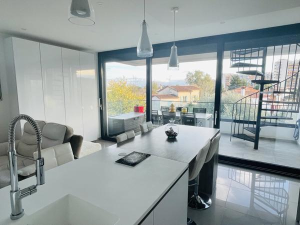 APPARTEMENT D’EXCEPTION À MANDELIEU-LA-NAPOULE (SECTEUR DU COTTAGE)