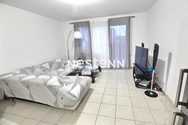 Appartement moderne de 3 pièces à Vénissieux - Centre Ville - Proche transports communs - Proche commerces - Tramway T4 - Bus - Métro