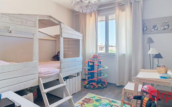 Maison à vendre    8 pièces •  Le Pontet