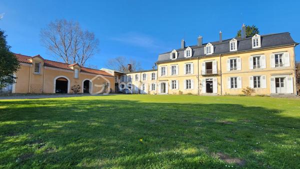 Chateau de 720 m²