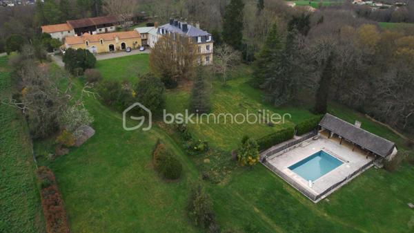 Chateau de 720 m²