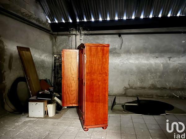 Location atelier 42 m² Le Marin